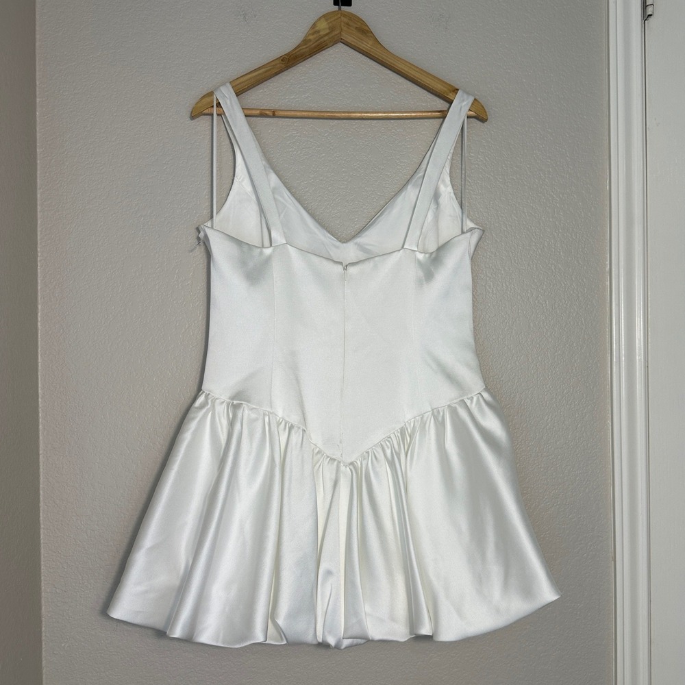Bardot Oria White Bubble Satin Mini Dress, Bridal Bachelorette Girly REVOLVE XL - Picture 4 of 15